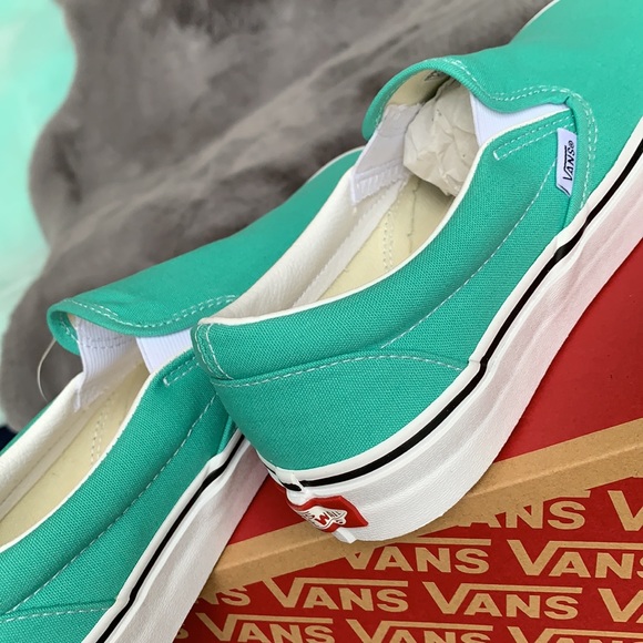 VANS CLASSIC SLIP ON WATERFALL/TRUE WHITE WMNS - Picture 13 of 14